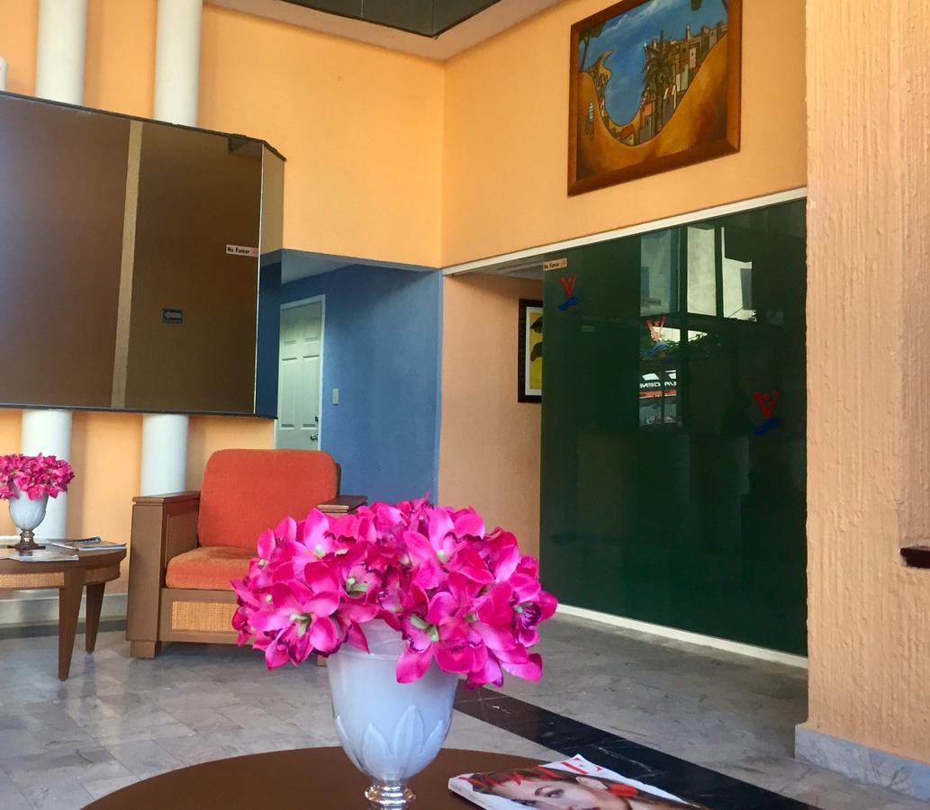 Hotel Versalles Suites Cancun Dış mekan fotoğraf