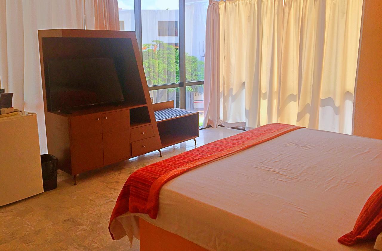 Hotel Versalles Suites Cancun Dış mekan fotoğraf