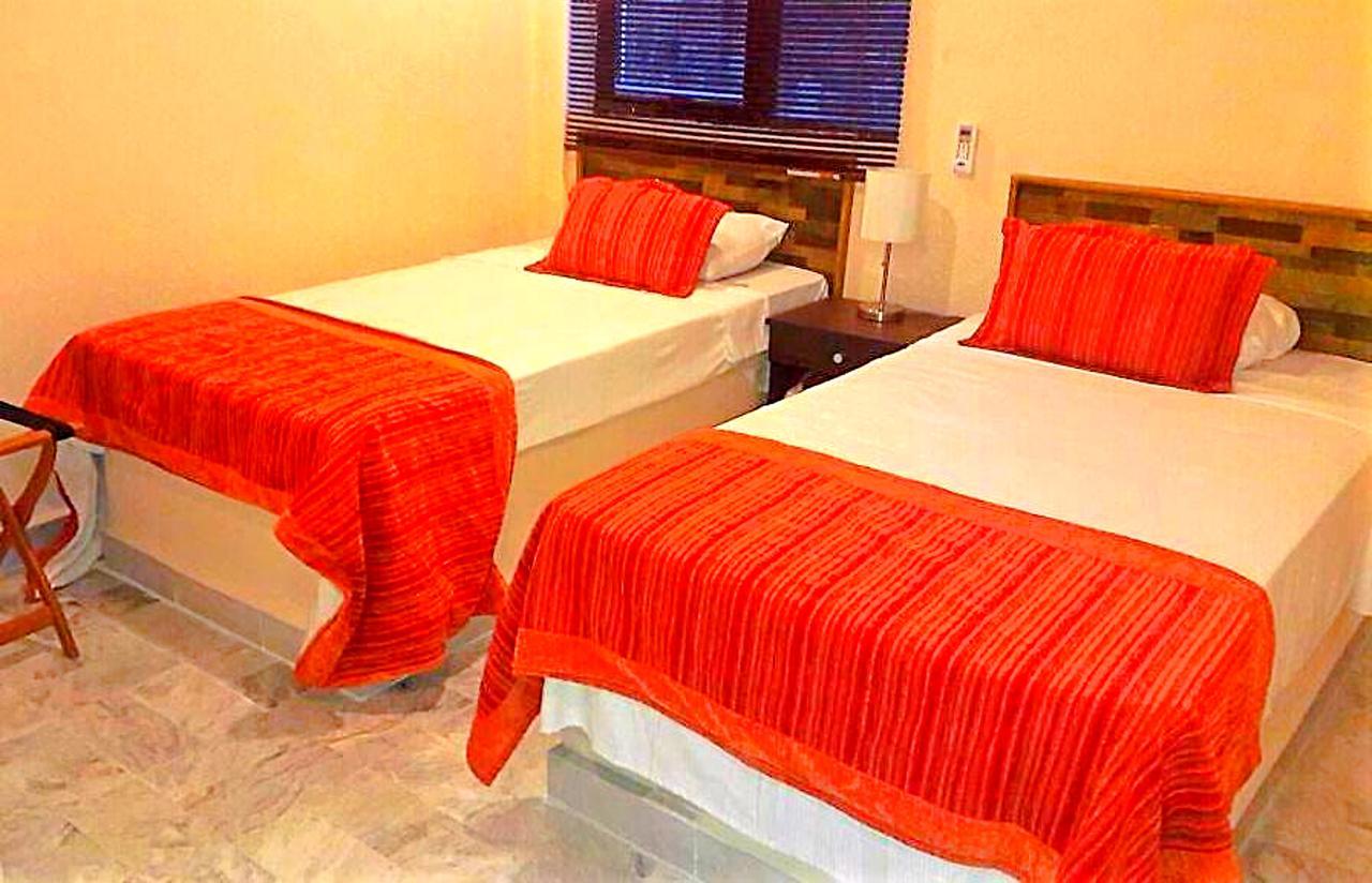 Hotel Versalles Suites Cancun Dış mekan fotoğraf