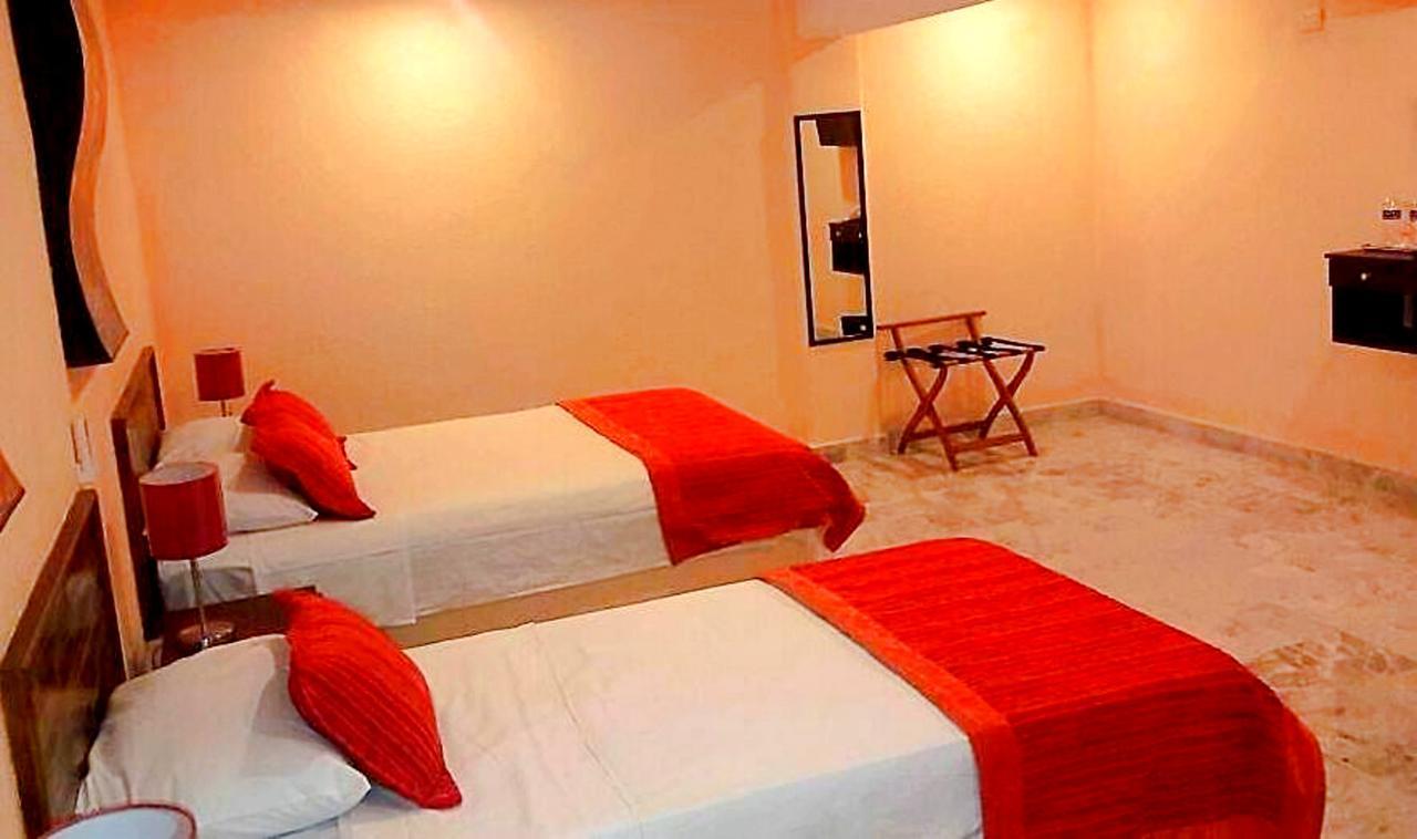 Hotel Versalles Suites Cancun Dış mekan fotoğraf